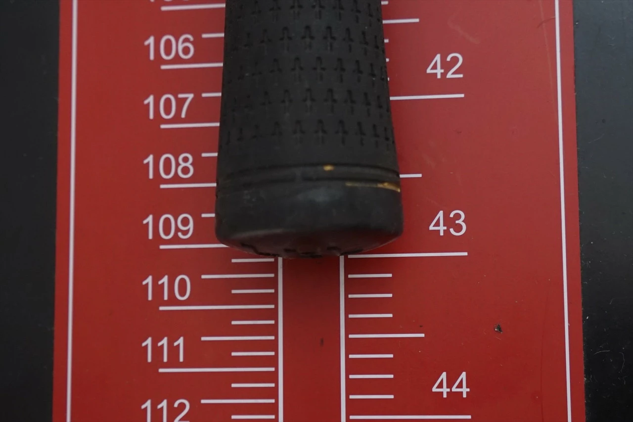 Wilson Deep Red 3 Fairway Wood Stiff Flex Grafalloy Prolite 1049293 Good 8 Wilson Deep Red 3 Fairway Wood Stiff Flex Grafalloy Prolite 1049293 Good - Image 6